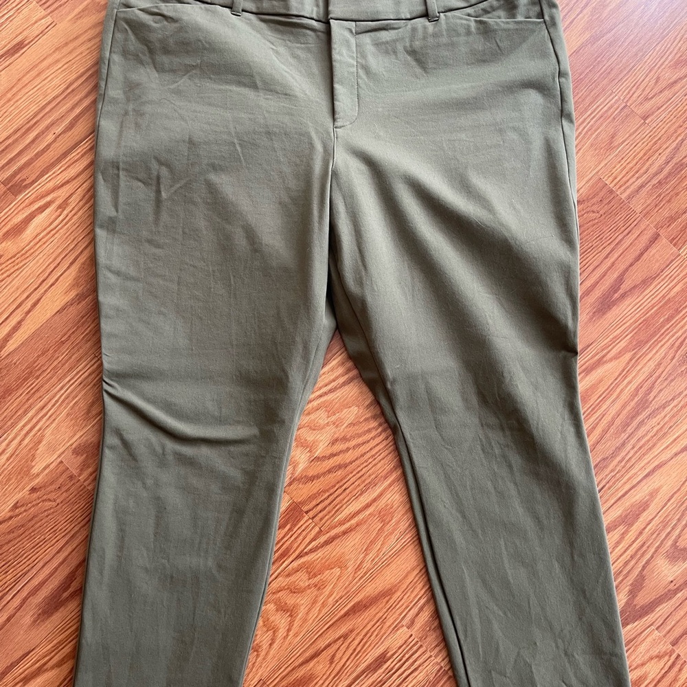 Old Navy PETITE High-Rise Pixie Skinny Pants